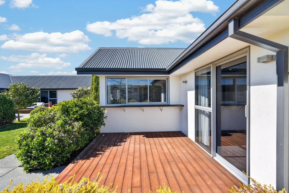 Photos of 16 Landsborough Drive
