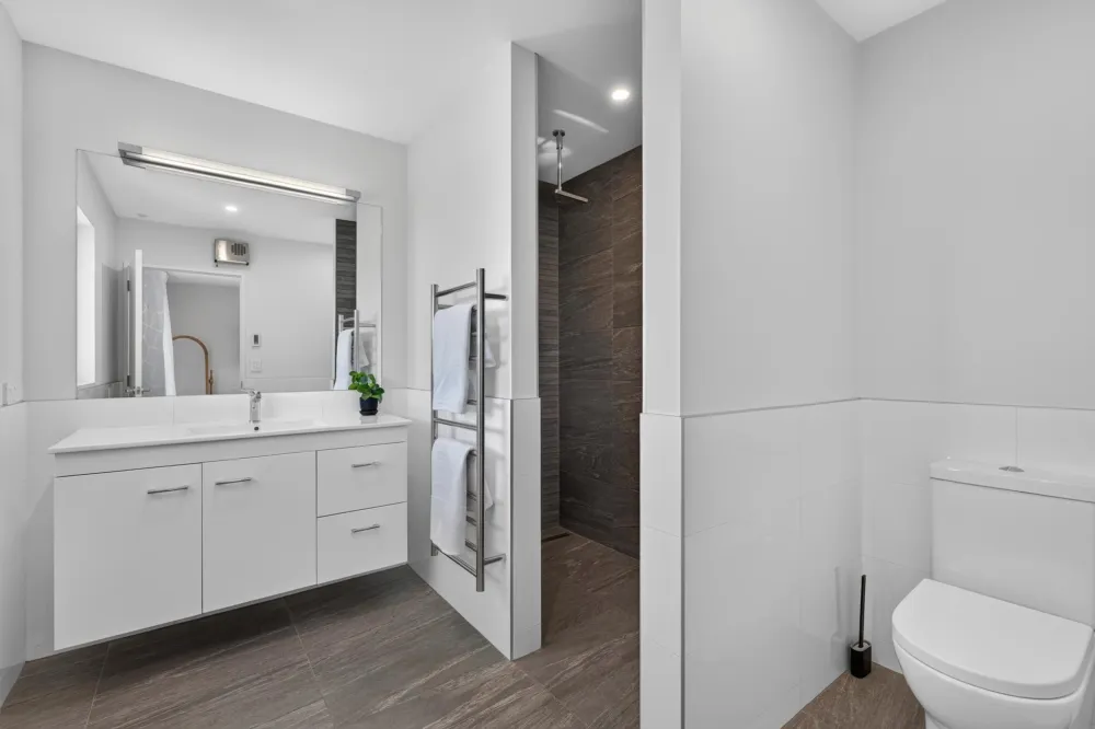 Photos of 16 Landsborough Drive