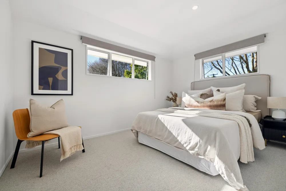 Photos of 35A Francis Street