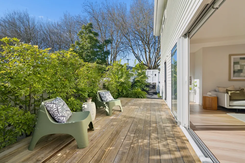 Photos of 35A Francis Street