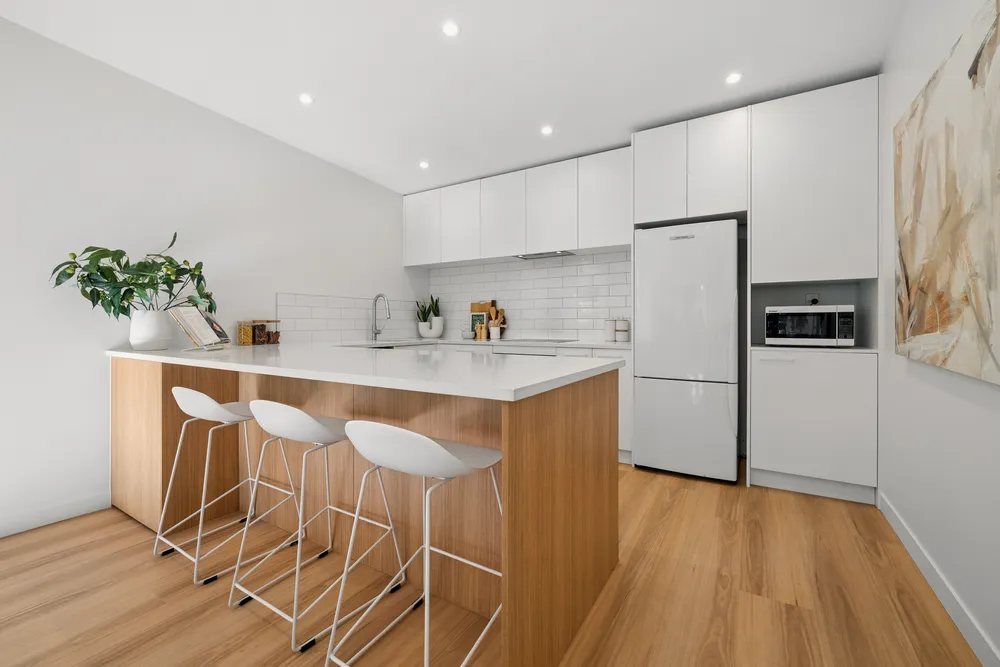 Photos of 35A Francis Street