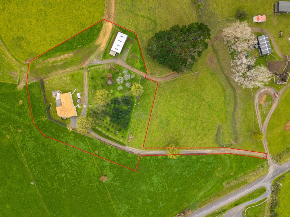 Photos of 636 Kopuku Road