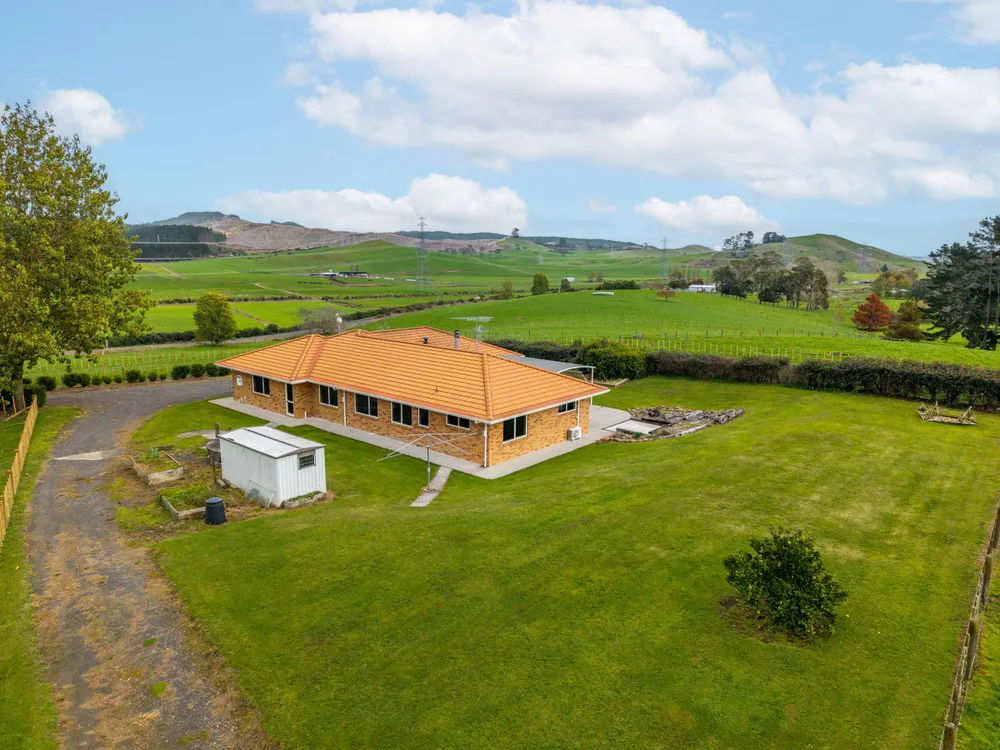 Photos of 636 Kopuku Road