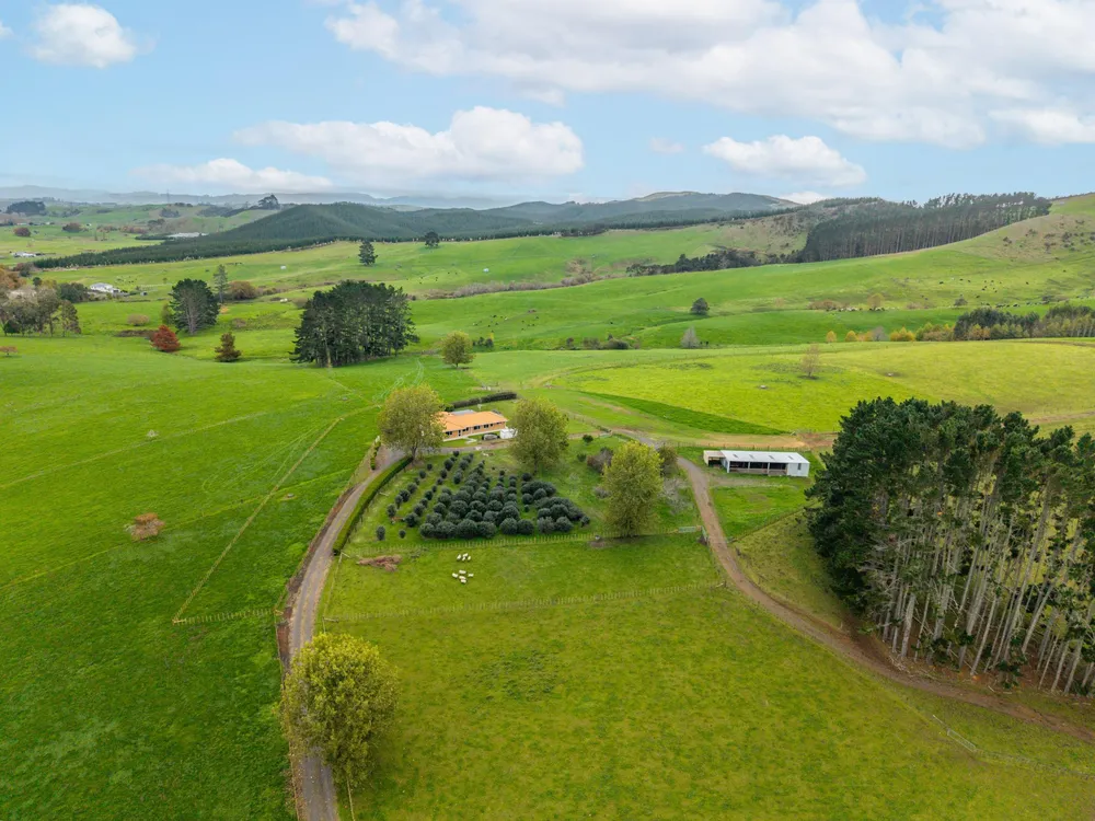 Photos of 636 Kopuku Road