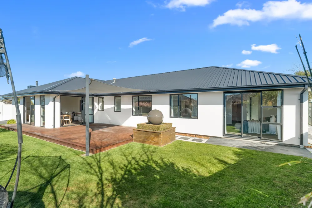 Photos of 8 Keith Street