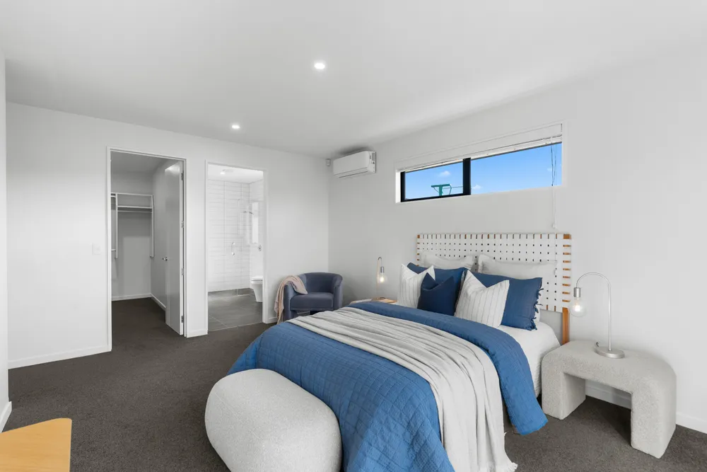 Photos of 8 Keith Street