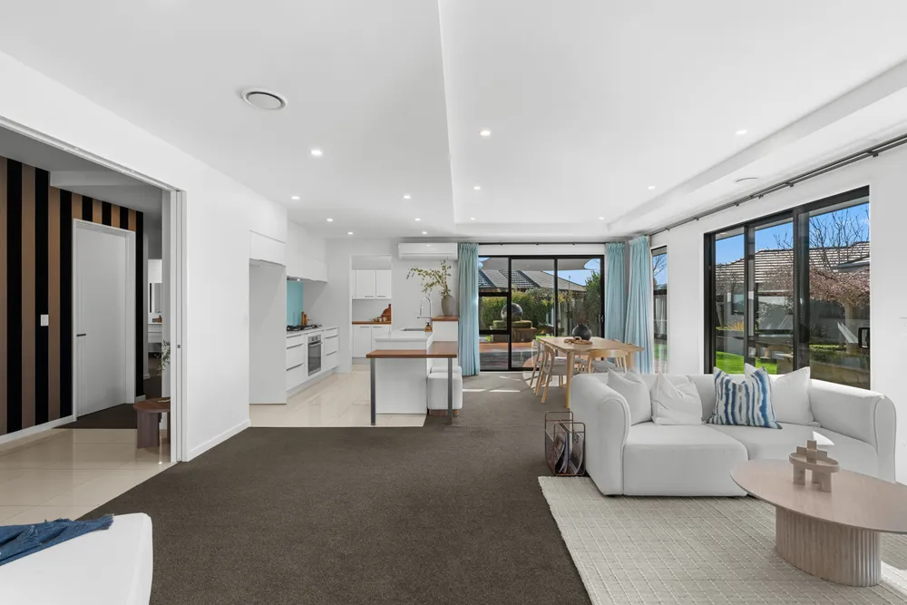 Photos of 8 Keith Street