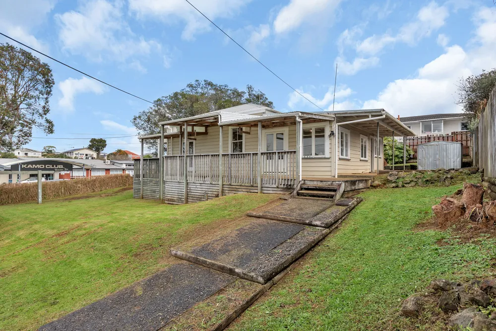 Photos of 12 Meldrum Street