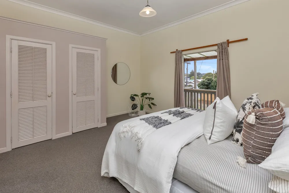 Photos of 12 Meldrum Street