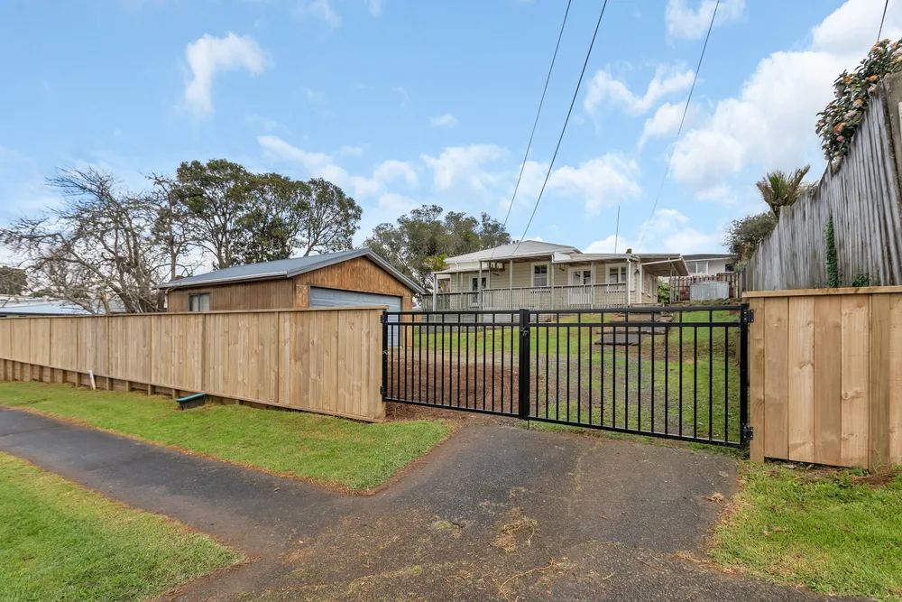 Photos of 12 Meldrum Street