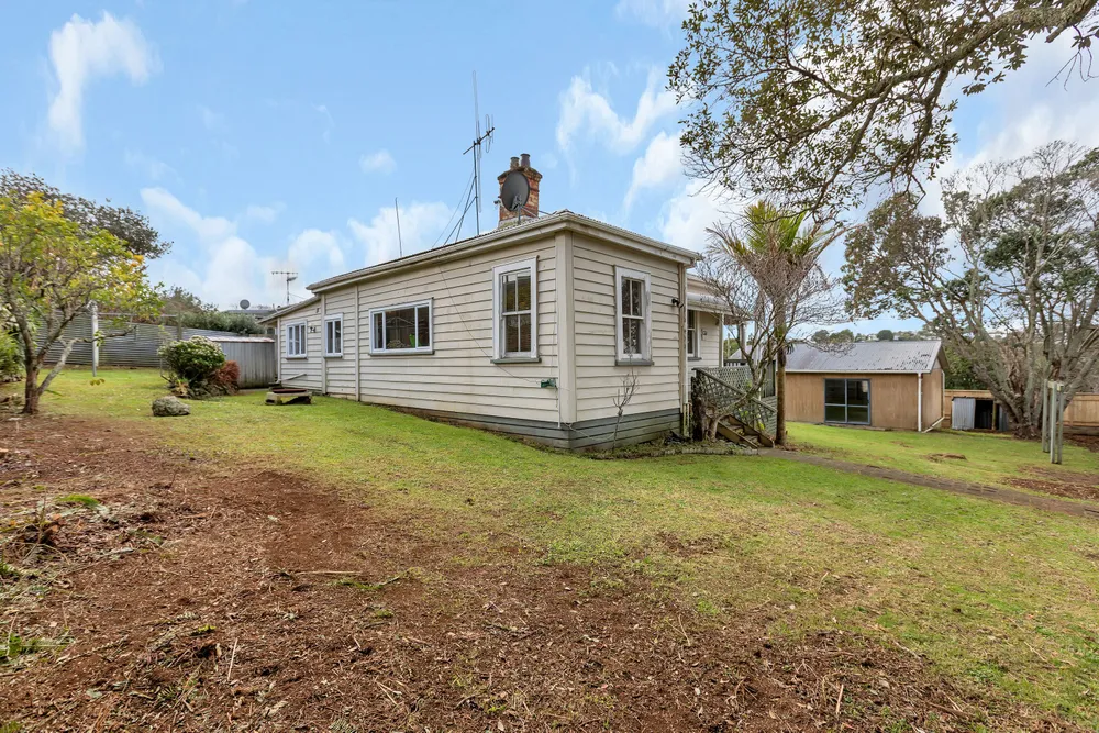 Photos of 12 Meldrum Street