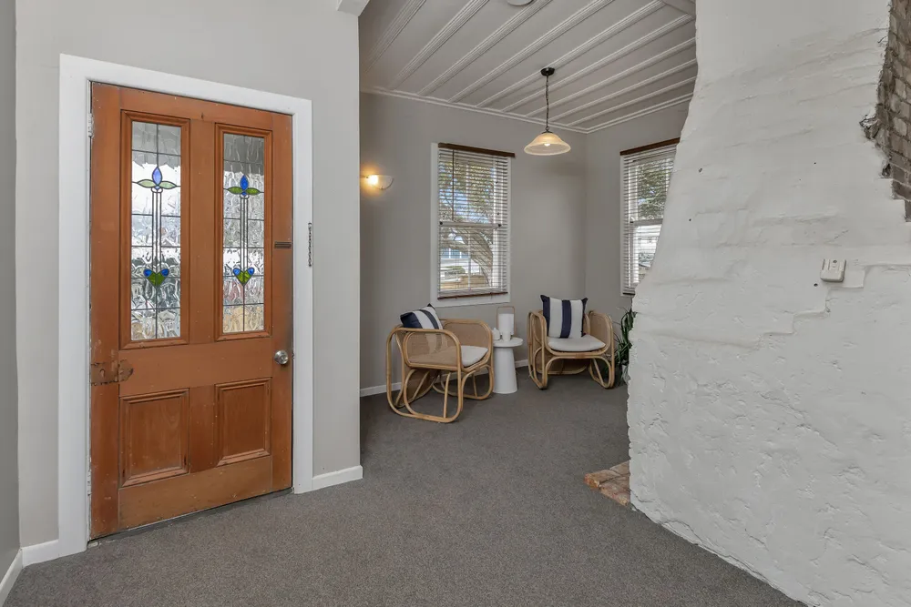Photos of 12 Meldrum Street