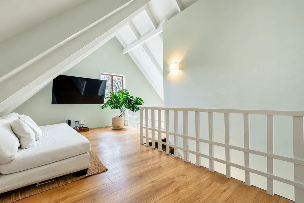 Photos of 1/103A Mountbatten Avenue