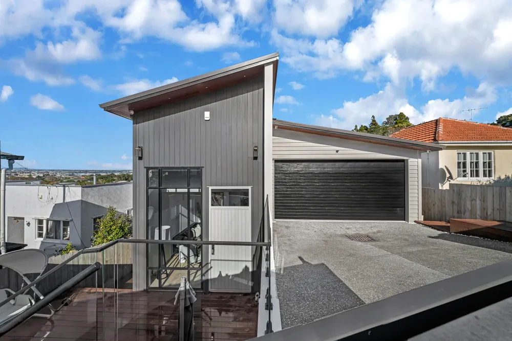 Photos of 67A Ngatiawa Street