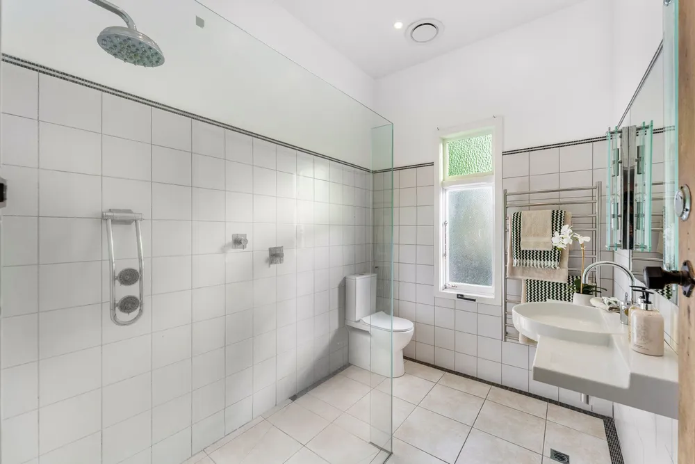 Photos of 225 West Tamaki Road