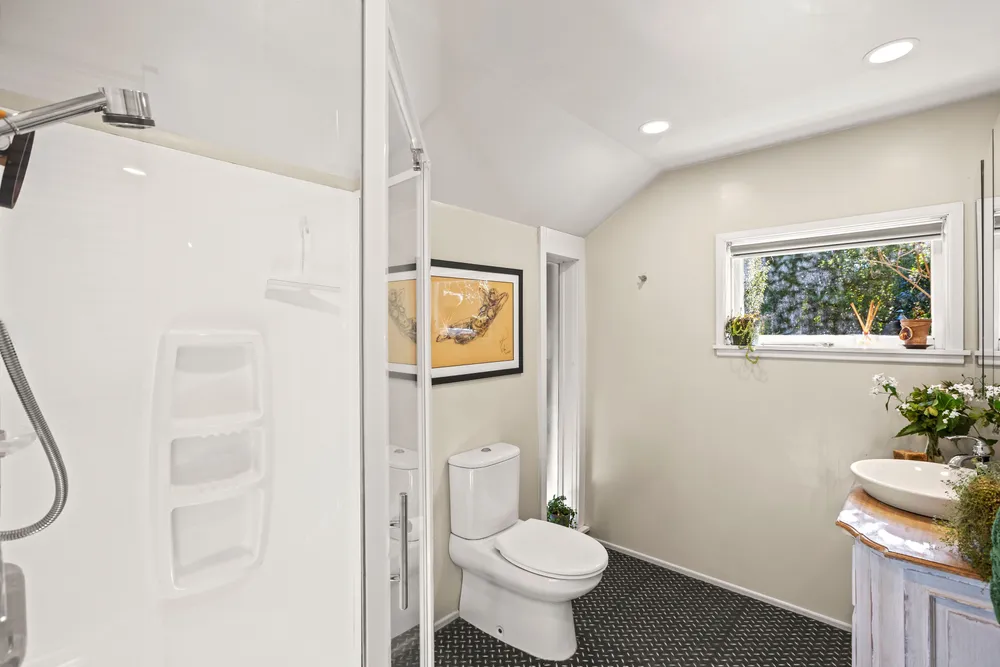Photos of 410 Worsleys Road
