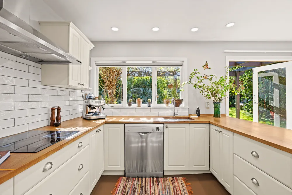 Photos of 410 Worsleys Road