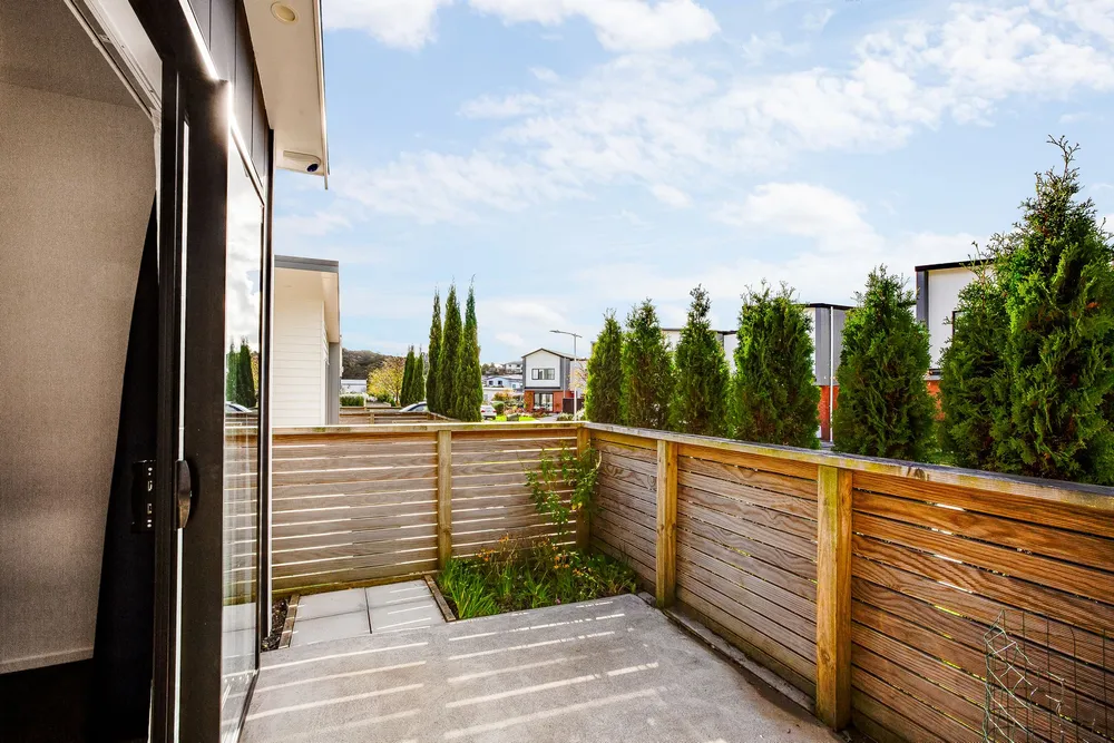 Photos of 3C Breakwater Way