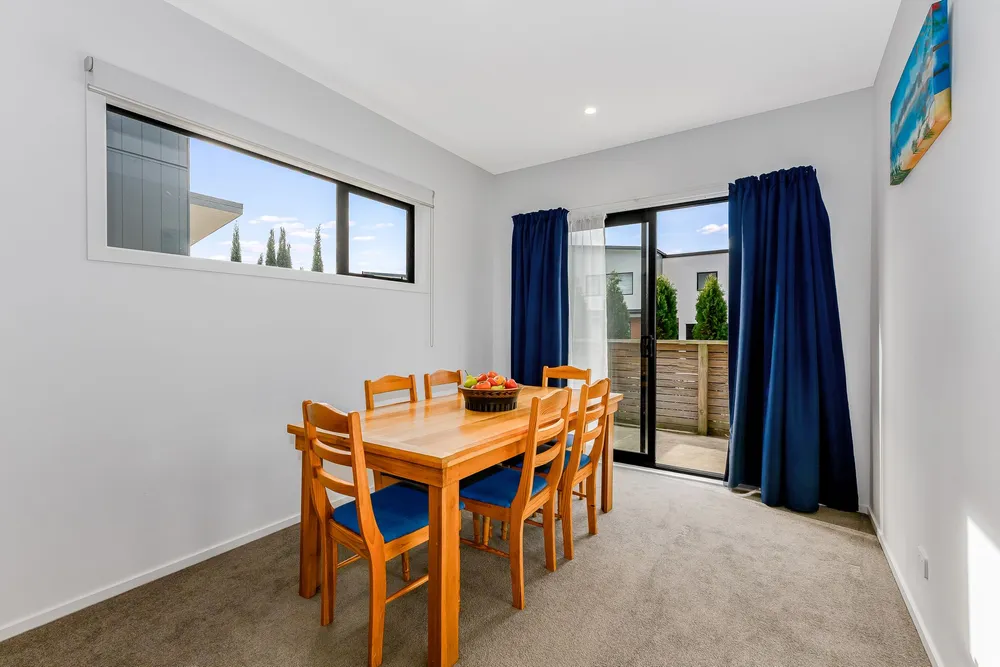 Photos of 3C Breakwater Way