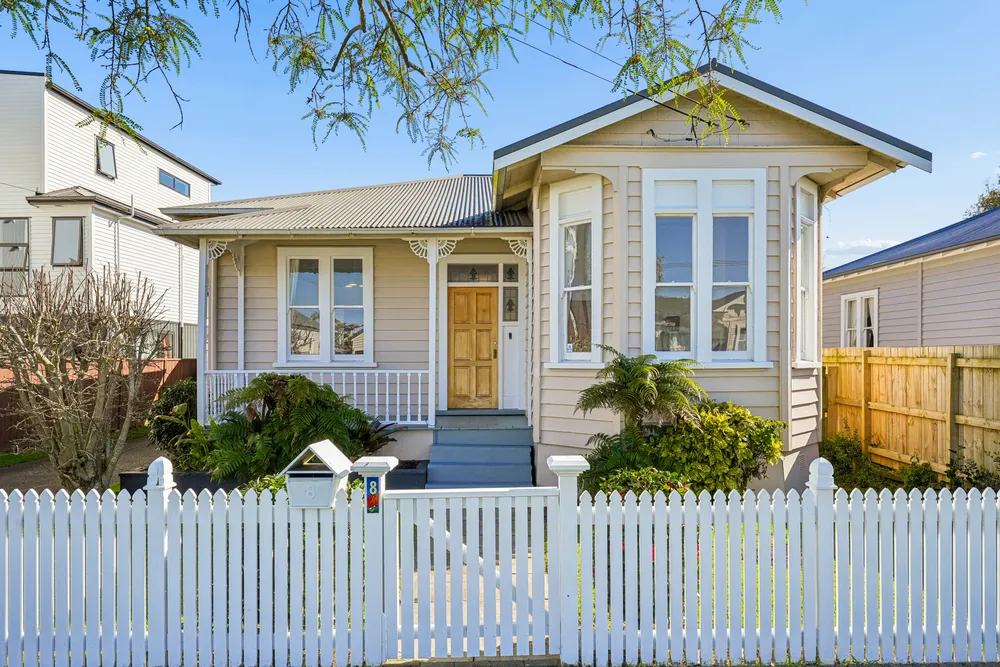 Photos of 8 Sunnyvale Road