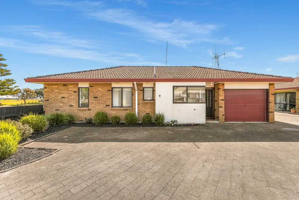 Photos of 41A Grenada Street