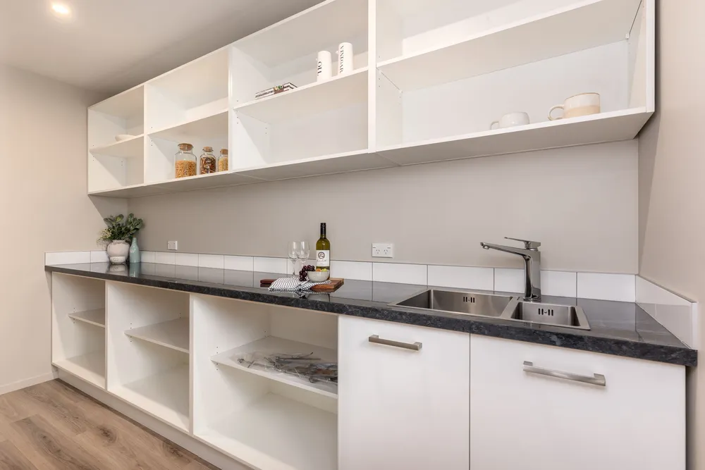 Photos of 5 Whitehorn Drive