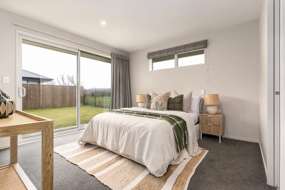 Photos of 5 Whitehorn Drive