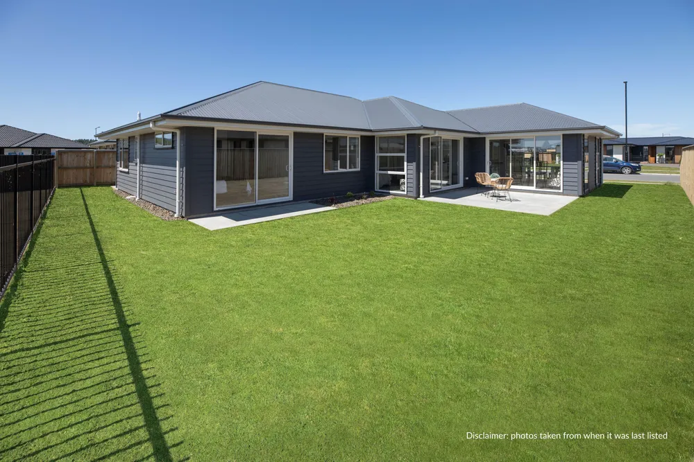 Photos of 5 Whitehorn Drive
