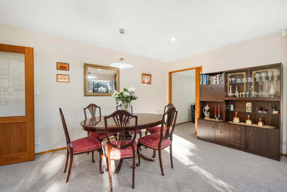 Photos of 433 Memorial Avenue