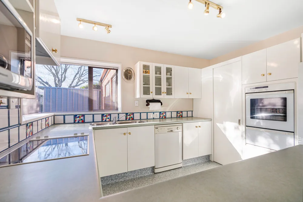 Photos of 433 Memorial Avenue