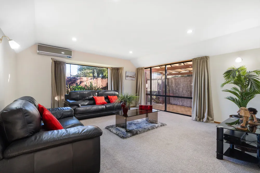 Photos of 433 Memorial Avenue