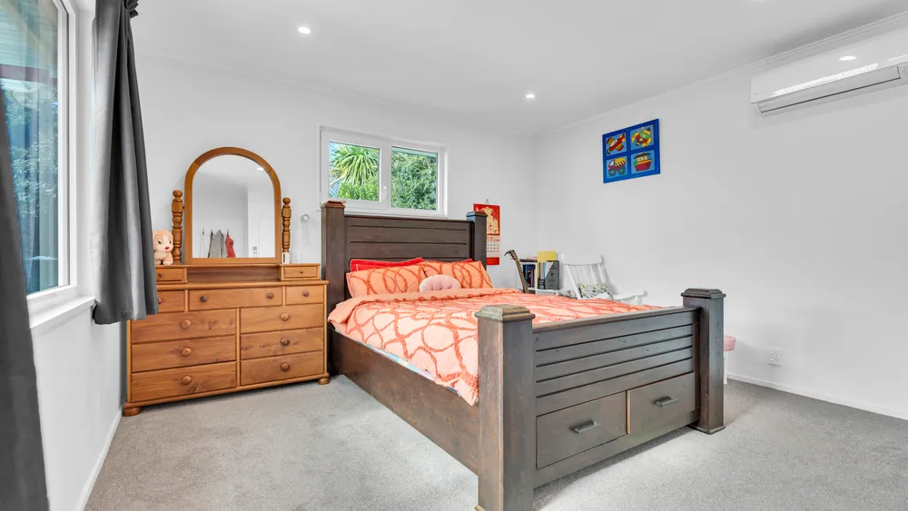 Photos of 136 Avonhead Road