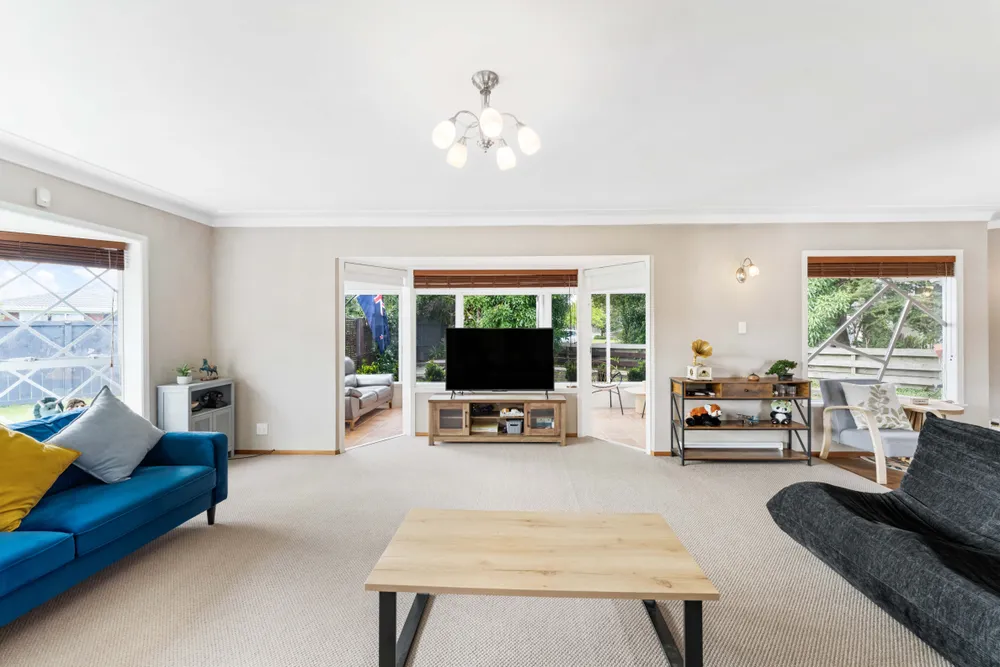 Photos of 12 Magnolia Avenue
