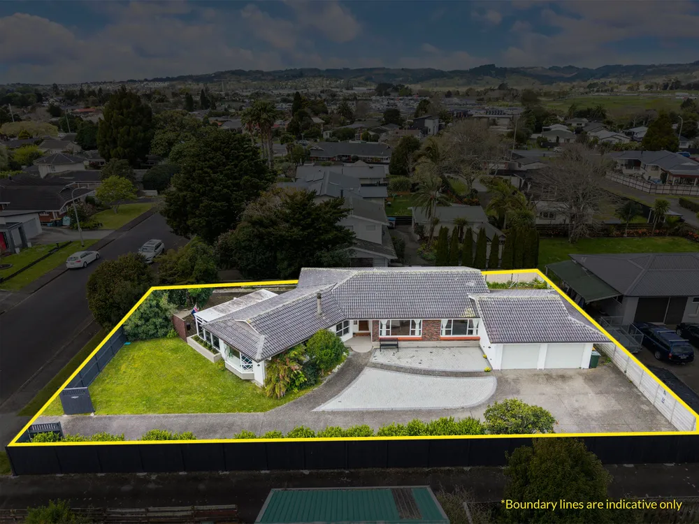 Photos of 12 Magnolia Avenue