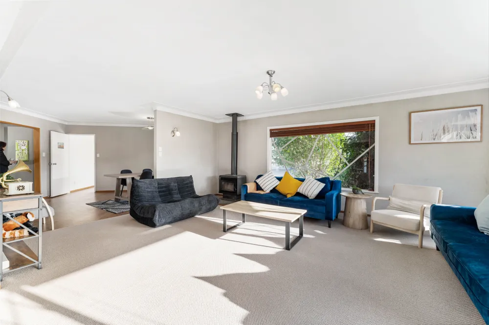 Photos of 12 Magnolia Avenue
