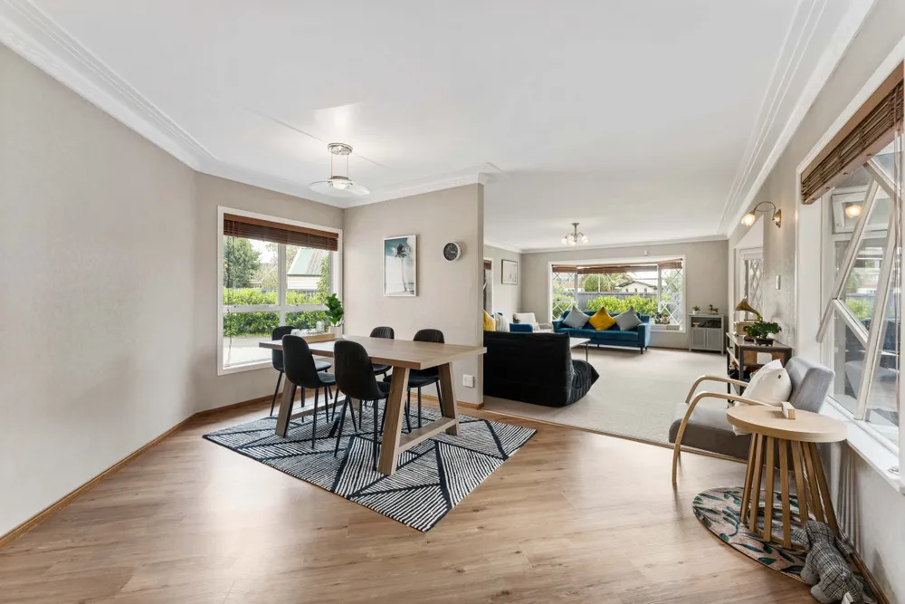 Photos of 12 Magnolia Avenue