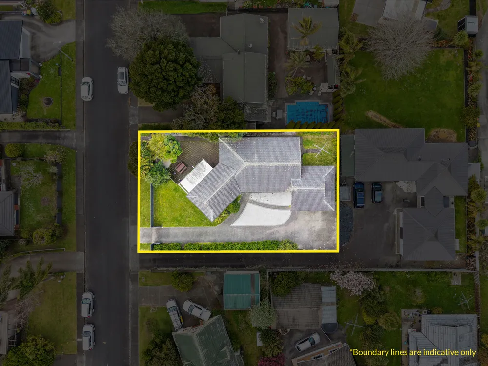 Photos of 12 Magnolia Avenue
