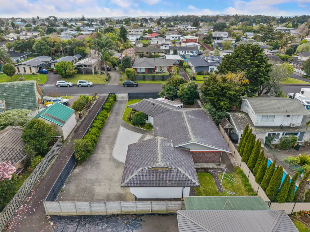 Photos of 12 Magnolia Avenue