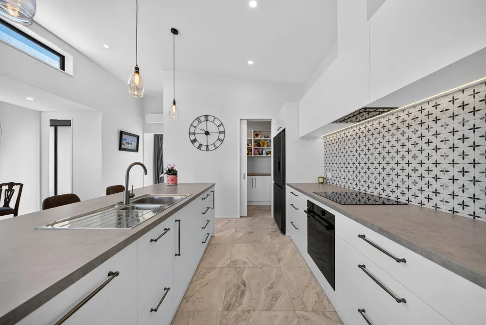 Photos of 209 Estuary Road