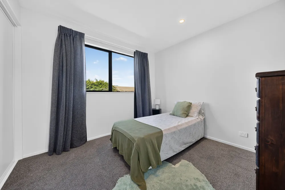 Photos of 209 Estuary Road