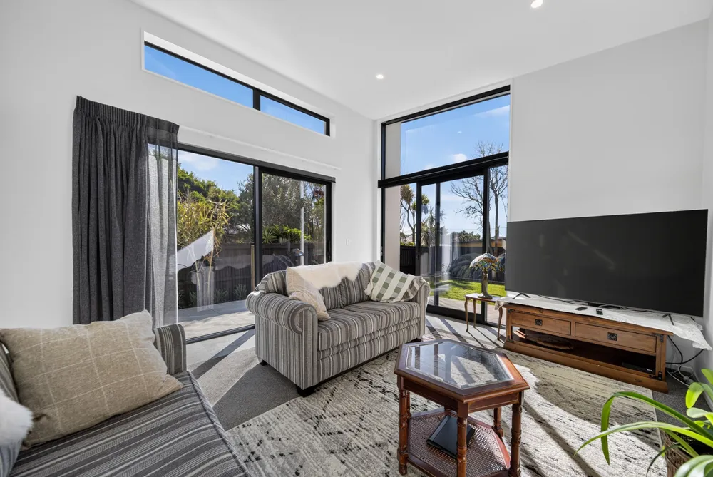 Photos of 209 Estuary Road