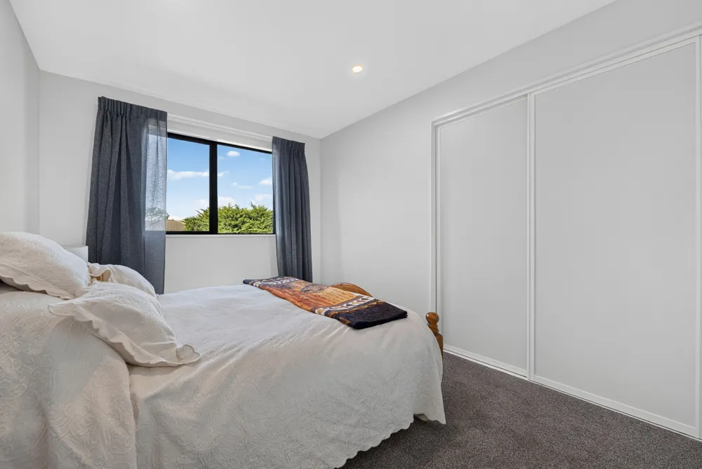 Photos of 209 Estuary Road