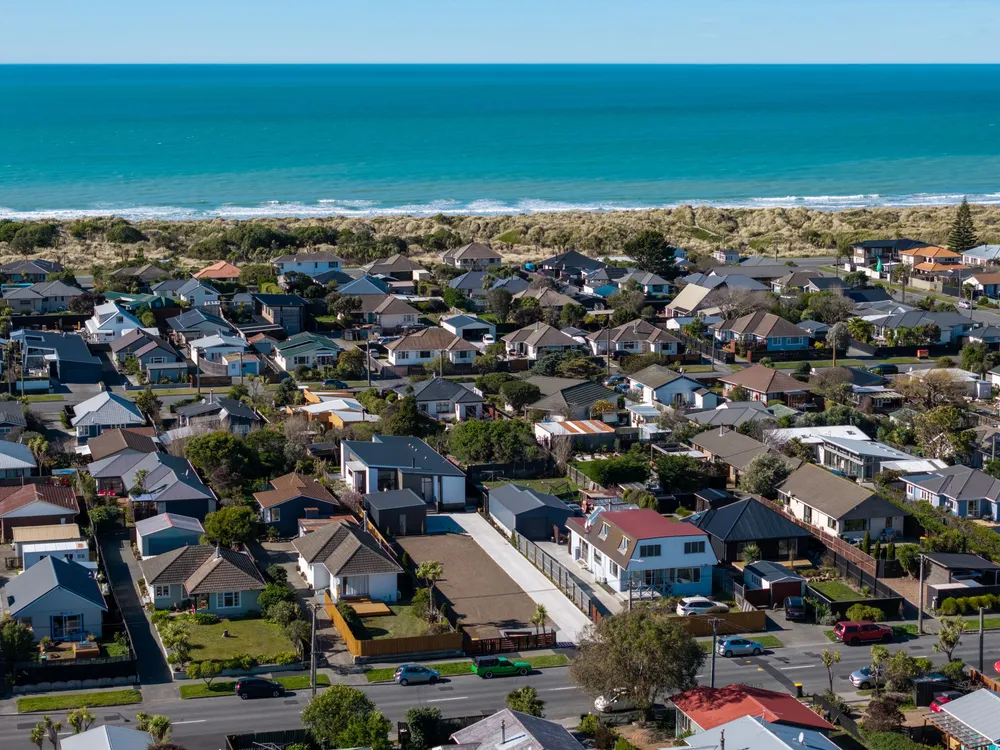 Photos of 209 Estuary Road
