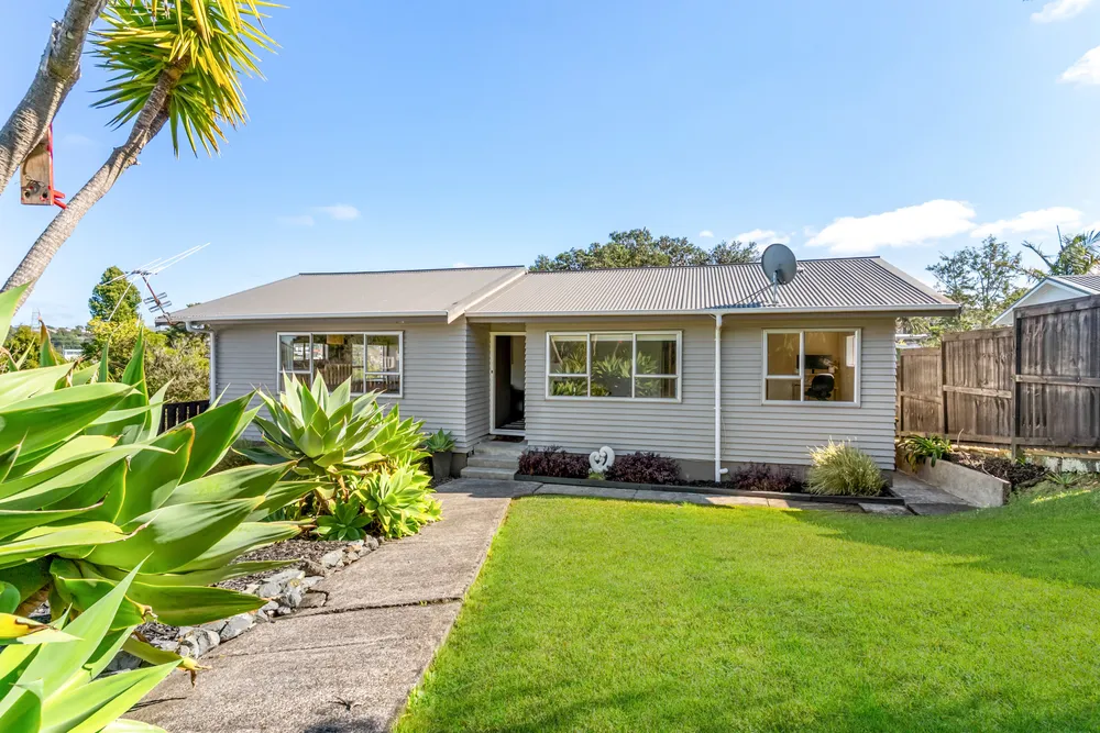 Photos of 43 Redwood Drive