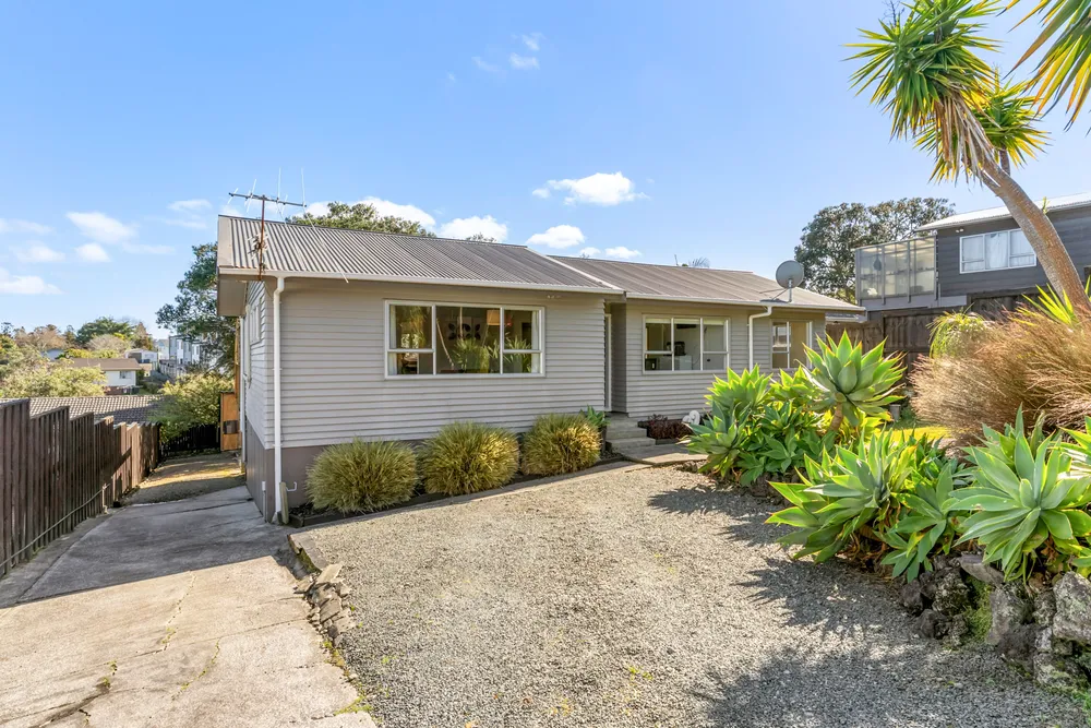 Photos of 43 Redwood Drive