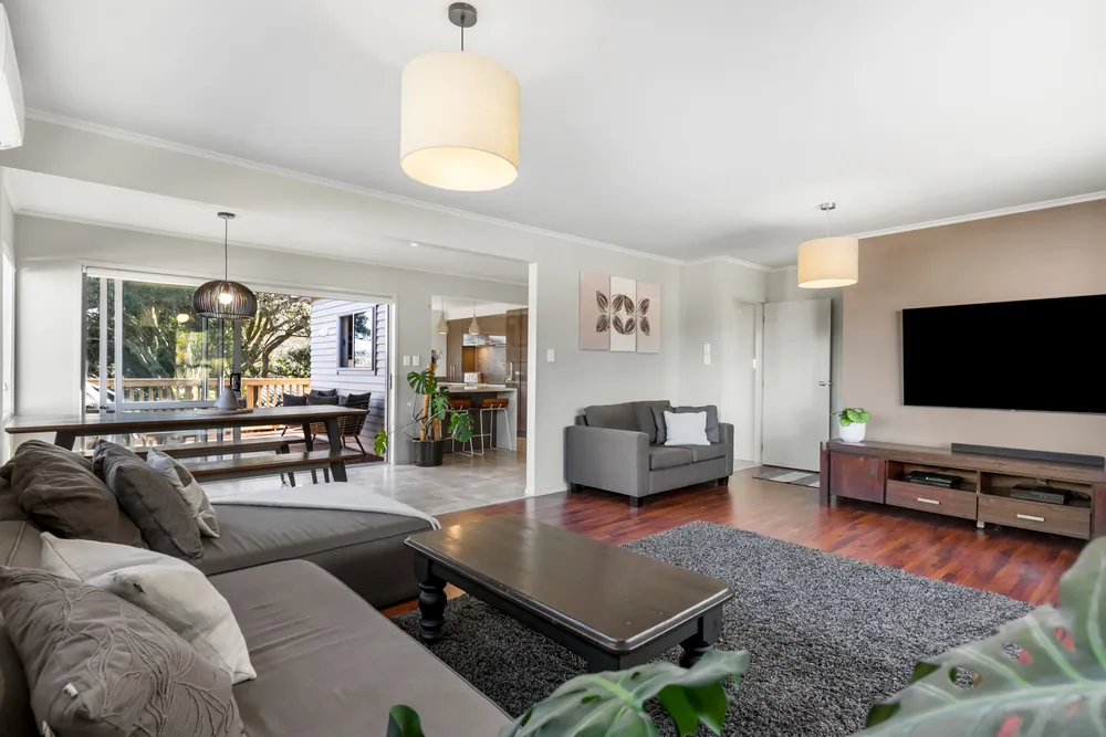 Photos of 43 Redwood Drive