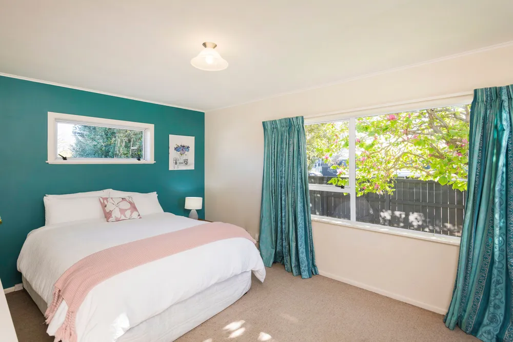 Photos of 4 Lytton Road
