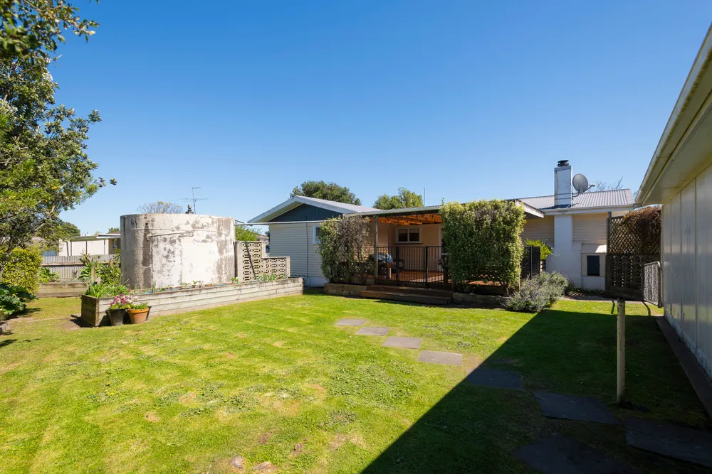 Photos of 4 Lytton Road