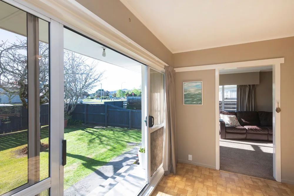 Photos of 4 Lytton Road