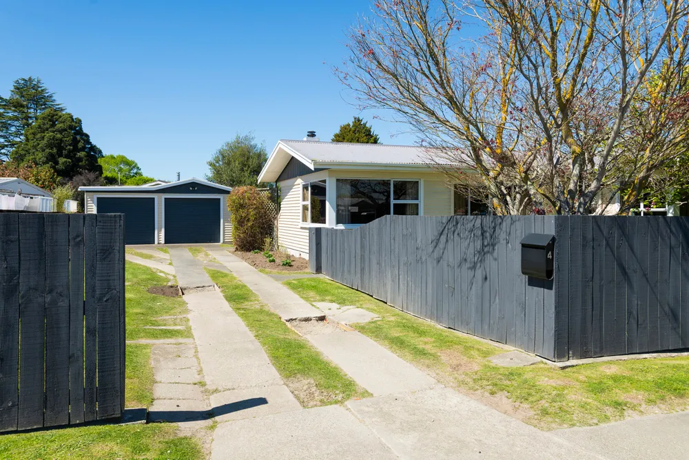 Photos of 4 Lytton Road